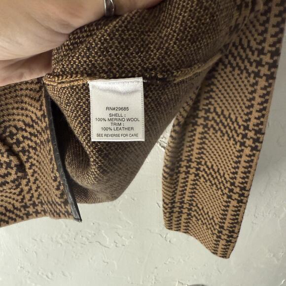 Pendleton Sweater Medium Brown Black Plaid Wool Leather Trim Petite Equestrian - Picture 8 of 8